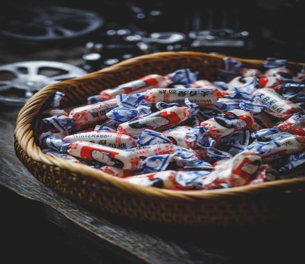 dd6880c571311c96a888653895c83898.jpg 摄图网_507686090_大白兔奶糖(企业商用)(1).jpg